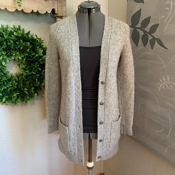 LOFT Sweaters - FINAL PRICE LOFT sweater cardigan